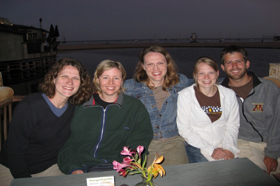 ../image/capitola - margaritaville mary julie jane lois dan 1.jpg